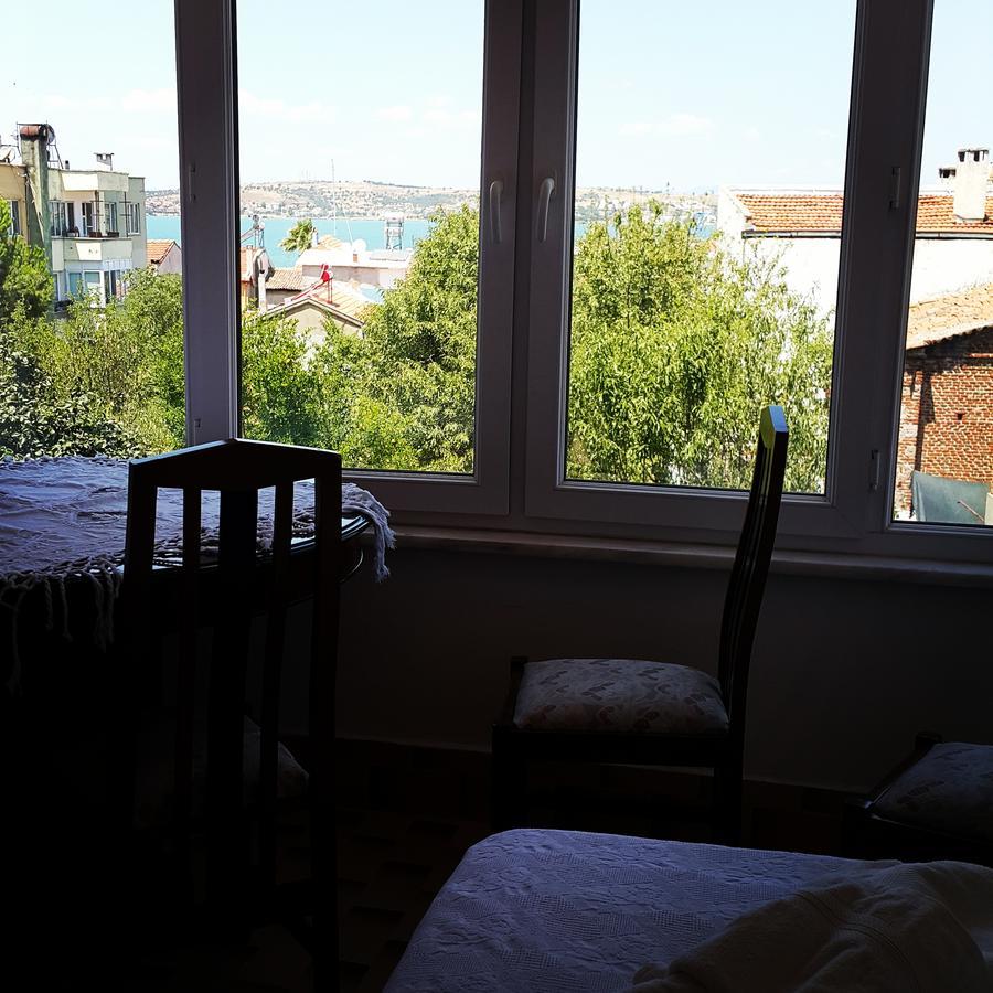 Ayvalik Pansiyon Luaran gambar