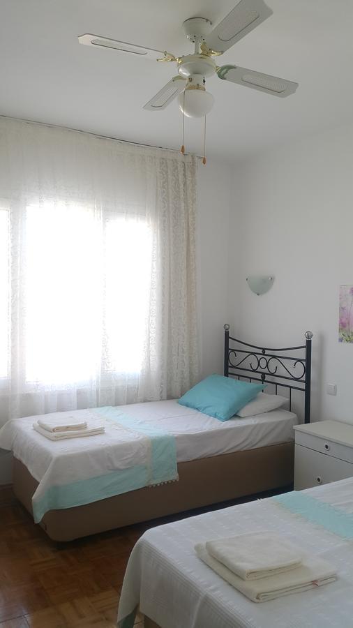 Ayvalik Pansiyon Luaran gambar
